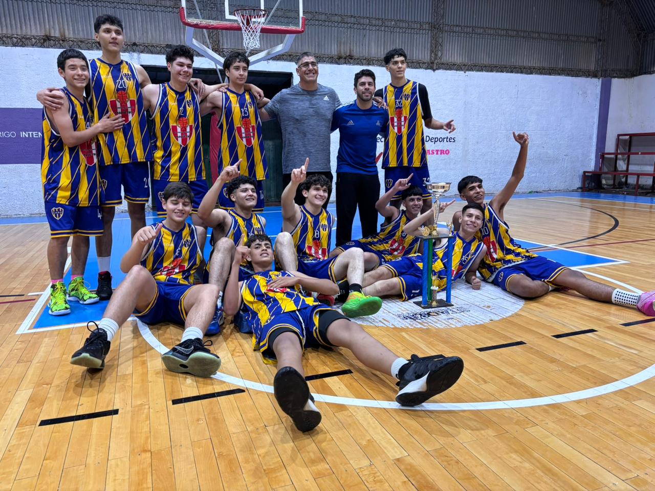 BÁSQUET DE INFERIORES: EL U.17 DE DEFE, NEWELL´S EN U.15 Y ATLÉTICO EN U.13 SE CORONARON CAMPEONES