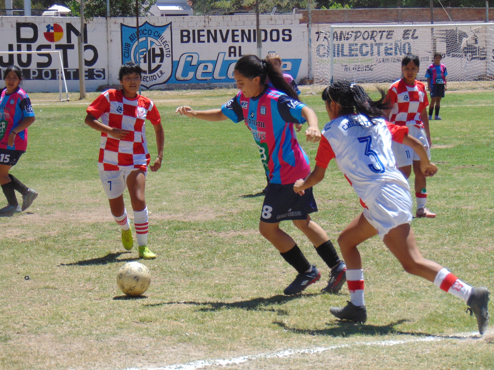 FÚTBOL FEMENINO: DEBUTARON LOS SELECCIONADOS SUB.17 DE LA LIGA CHILECITEÑA