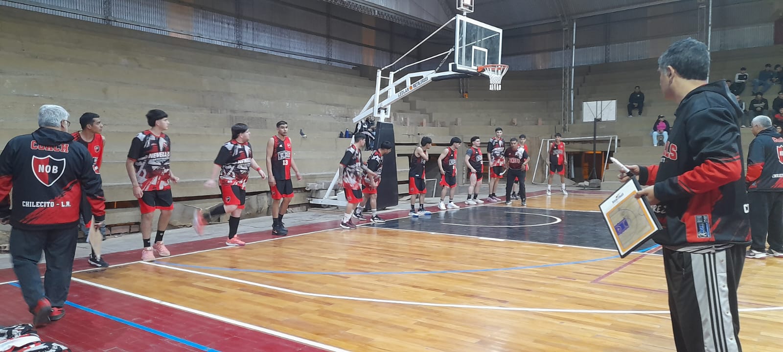 BÁSQUETBOL: NEWELL´S VISITA A FACUNDO POR LA TERCERA FECHA