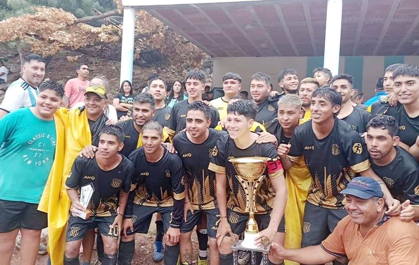 FÚTBOL DE FAMATINA: PEÑAROL DE CAMPANAS POR PENALES SE CORONÓ CAMPEÓN DE LA ZONA NORTE