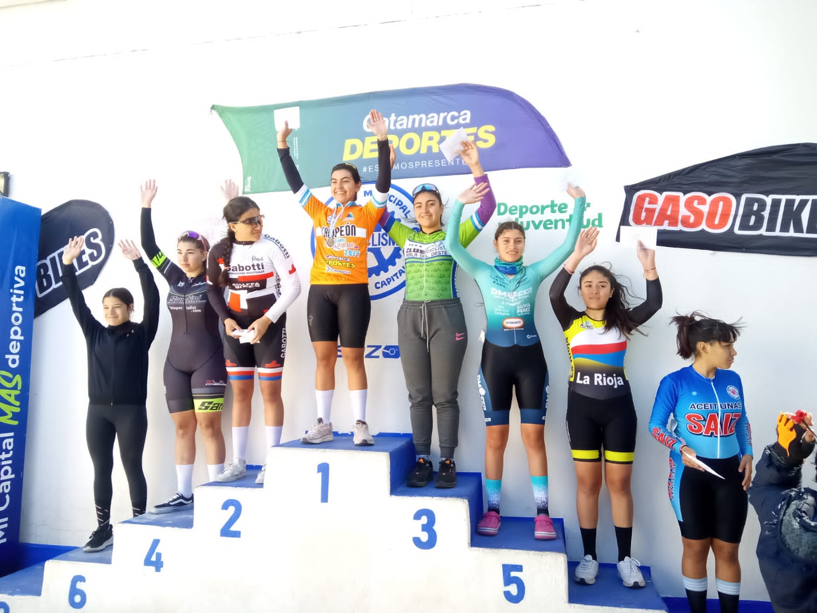 CICLISMO NACIONAL: AGUSTINA VEGA FUE TERCERA EN CATAMARCA