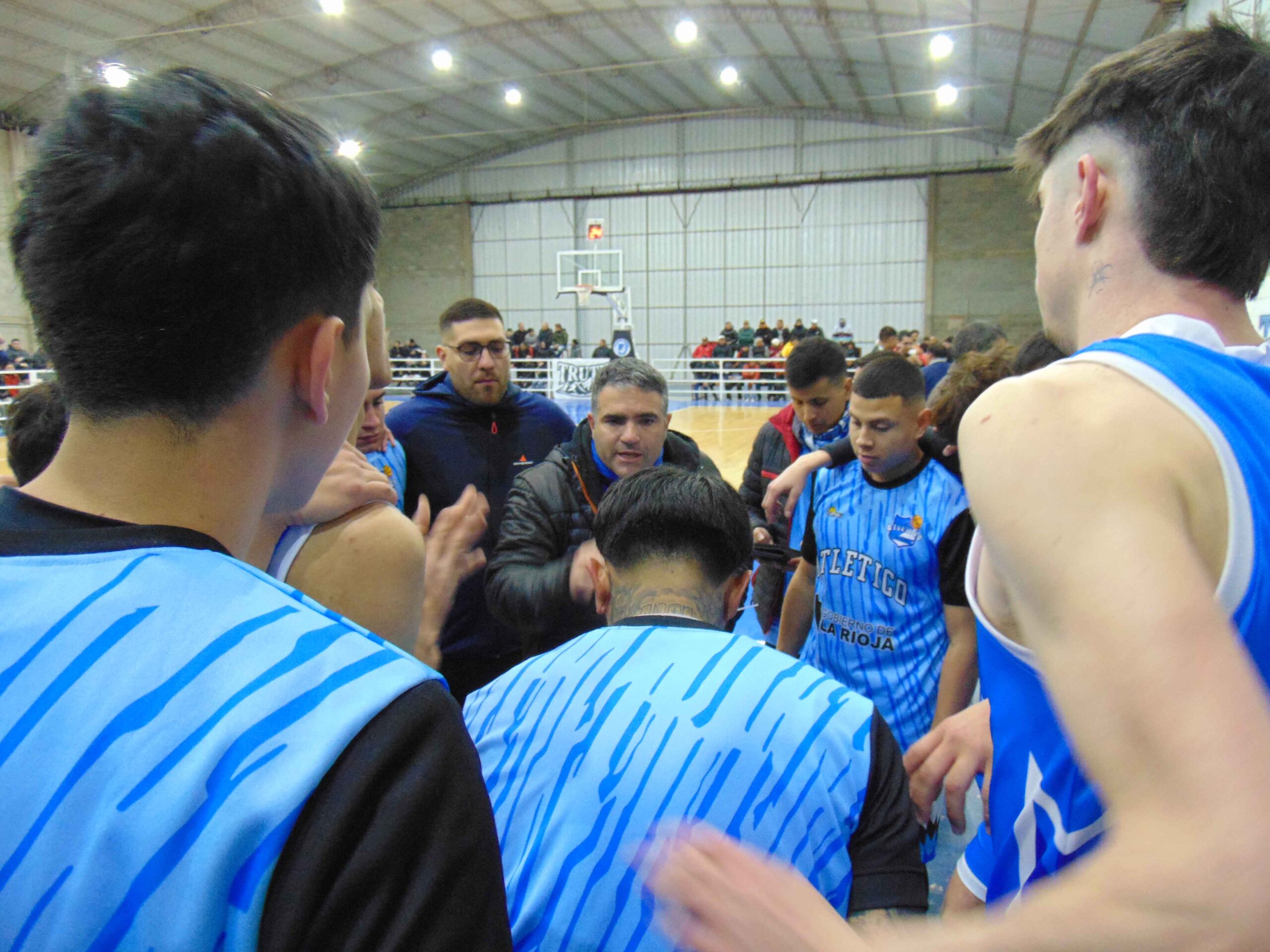 BÁSQUET: ATLÉTICO CHILECITO VISTA RIACHUELO ESTE VIERNES POR EL PRE-FEDERAL