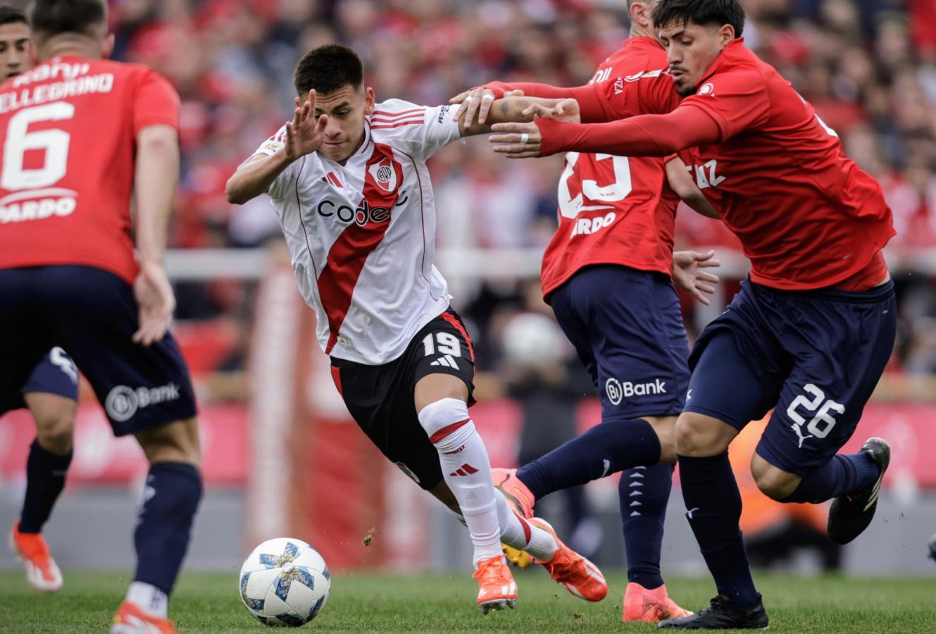 RIVER NO APROVECHÓ ANTE EL ROJO, Y COSECHÓ SU QUINTO EMPATE CONSECUTIVO