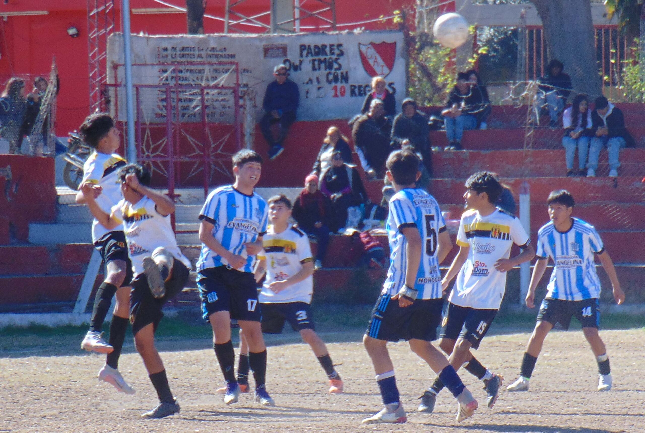 FÚTBOL DE INFERIORES: A UNA FECHA DEL FINAL, YA ESTAN LOS FINALISTAS DE LA PRMERA FASE EN QUINTA, SEXTA Y SÉPTIMA DIVISIÓN