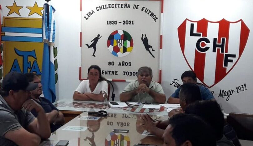 LIGA CHILECITEÑA CONVULSIONADA: RENUNCIAS, Y LOS CLUBES DECIDEN SI EL PRESIDENTE CONTINÚA O NO…