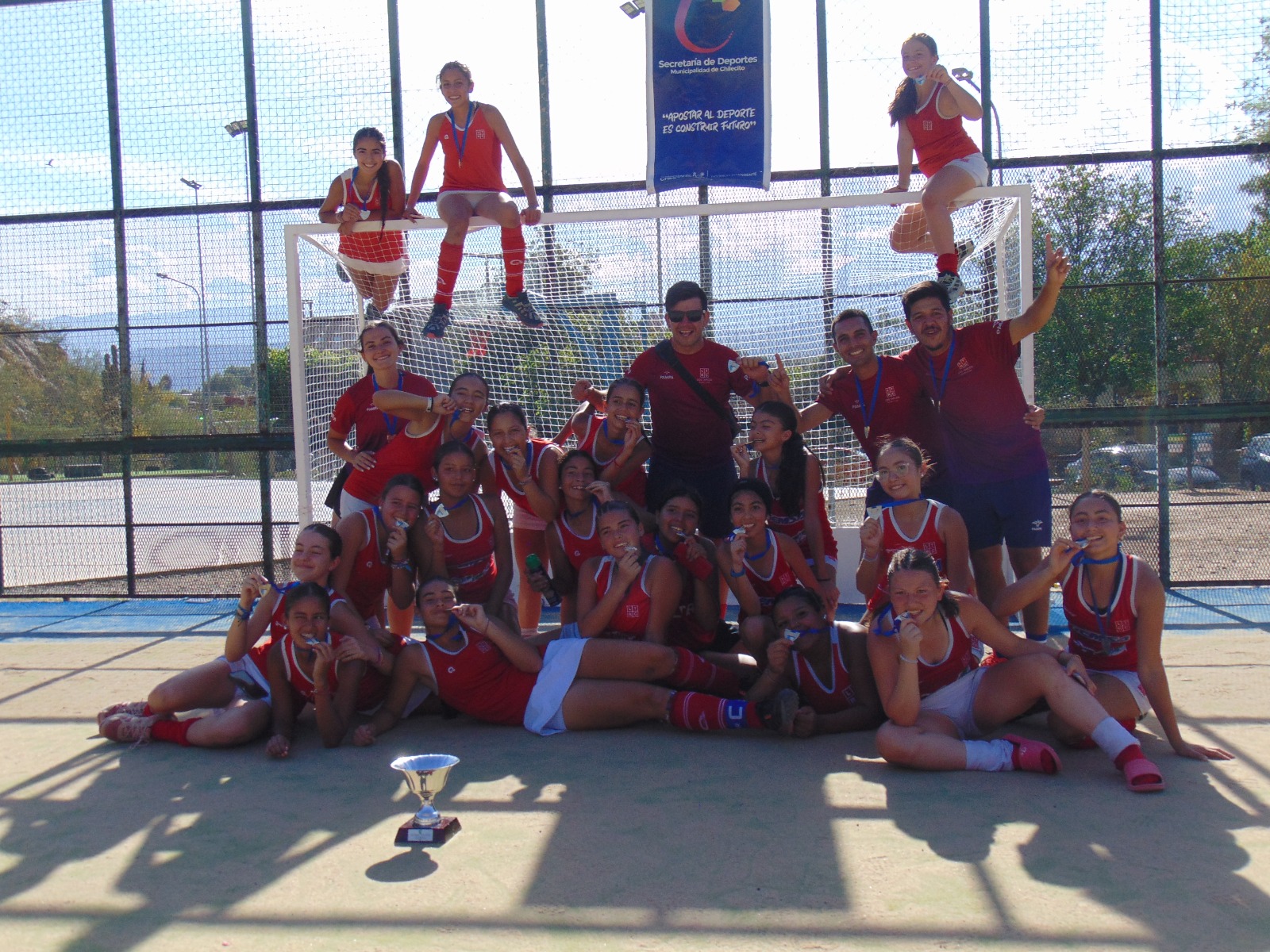 HOCKEY FEMENINO SUB.14: LOS TARCOS DE TUCUMÁN SE CORONÓ CAMPEÓN REGIONAL EN CHILECITO