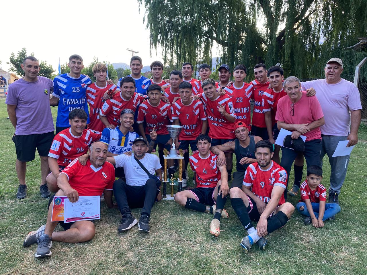 INDEPENDIENTE SE CORONÓ CAMPEÓN EN LA LIGA FAMATINENSE DE FÚTBOL