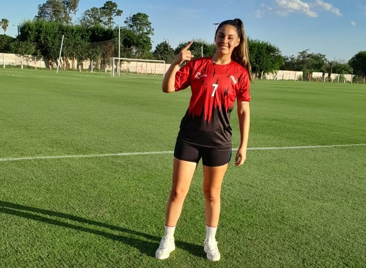 FÚTBOL FEMENINO: YAZMÍN BARRERA SELECCIONADA POR EL CLUB INSTITUTO DE CÓRDOBA