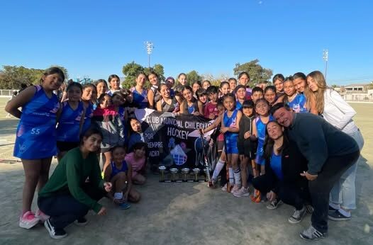 HOCKEY: EL SUB.14 FEMENINO DEL CLUB MUNICIPAL SE CORONÓ EN EL TORNEO “INICIACIÓN”