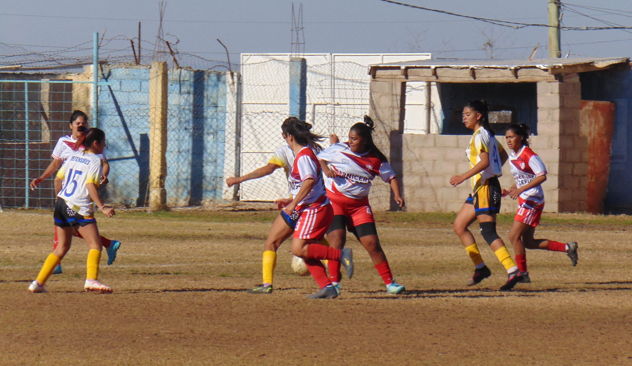 FÚTBOL FEMENINO: UNIÓN “SORPRENDIÓ” A DEFENSORES