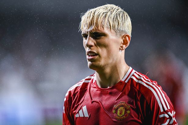 GARNACHO DEJA EL MANCHESTER UNITED, Y SE VA AL CHELSEA