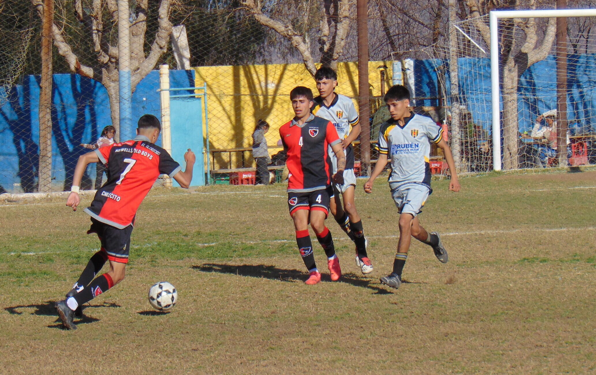FÚTBOL LIGA – 12º FECHA: EL NEWELL´S DEL “SUFRIMIENTO”, PERO PUDO DERROTAR A ESTRELLA