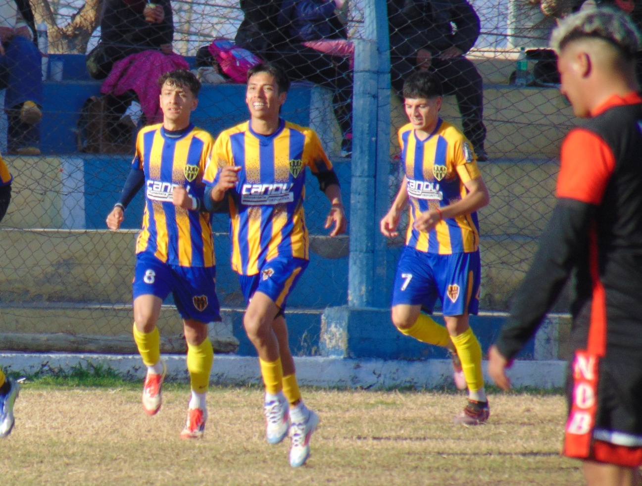 FÚTBOL DEL SÁBADO: CON DOS JUEGOS SE INICIA LA FECHA 17
