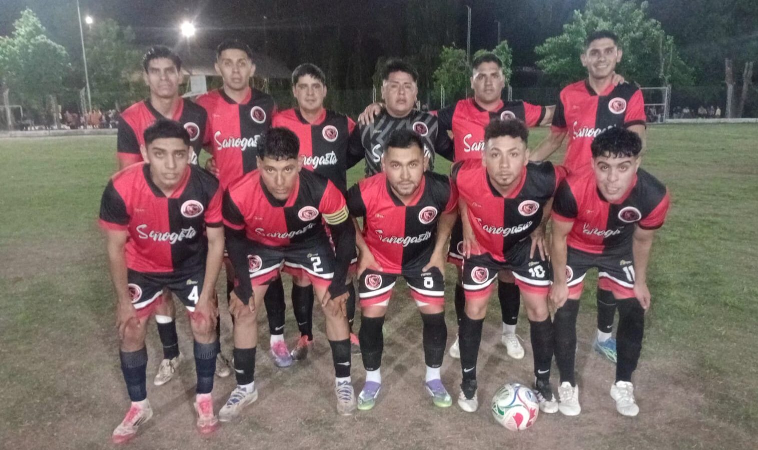 FÚTBOL LIGA: ADELANTO DE LA LIGUILLA CON EMPATE ENTRE EL ROJINEGRO DE SAÑOGASTA Y JOAQUÍN EN LA IDA DE CUARTOS