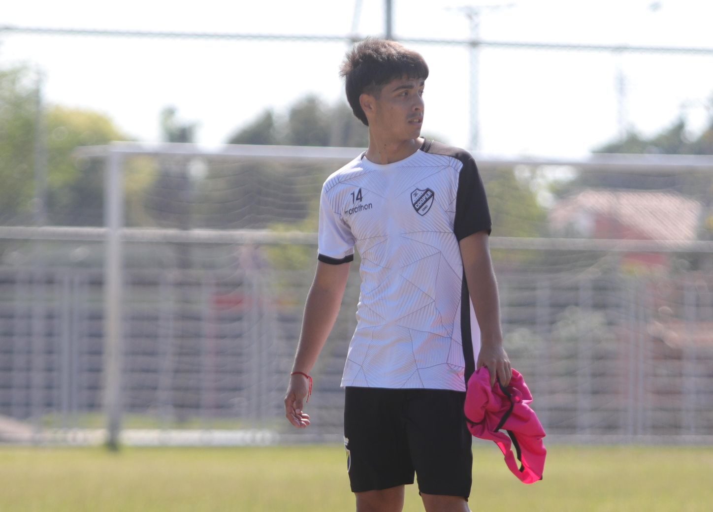 FÚTBOL: TOMAS GRAS OCHONGA DE PARGUAY A BOLIVIA