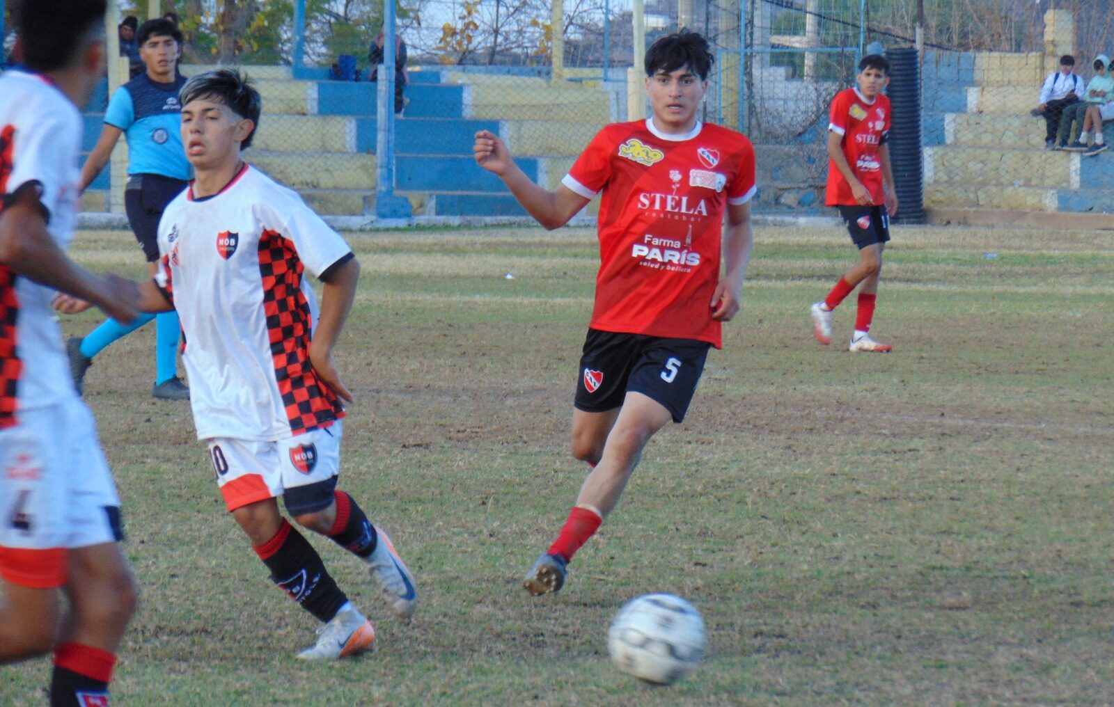 FÚTBOL DEL DOMINGO: LA ZONA “B” DEFINE DOS CLASIFICADOS A LIGUILLA