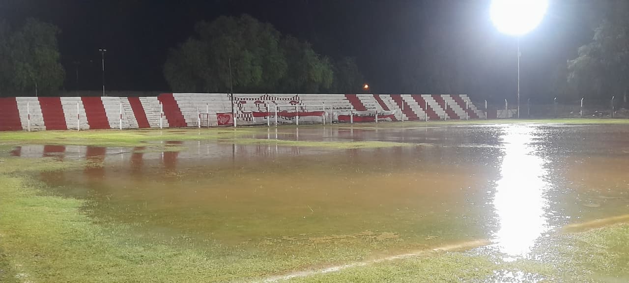 FÚTBOL – TORNEO FEDERAL: LA LLUVIA Y LA PIEDRA, “SUSPENDIERON” LOS ANDES – DEFE DE LA BOCA AL CABO DEL PRIMER TIEMPO
