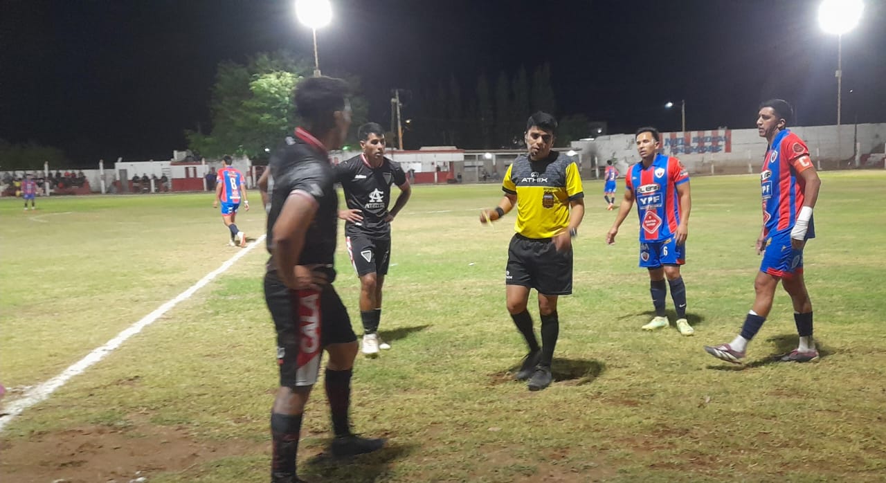 FÚTBOL: LOS ANDES ESPERA ESTE DOMINGO, PARA  SABER SI SIGUE O NO EN EL TORNEO FEDERAL…