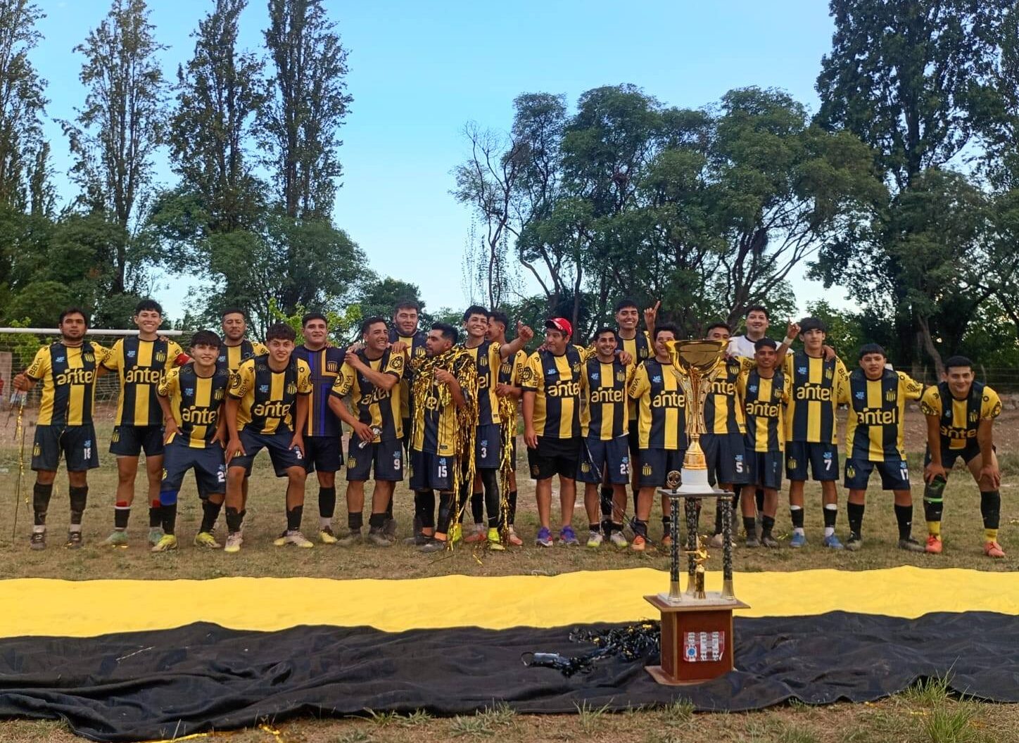 PEÑAROL DE CAMPANAS GRITÓ CAMPEÓN DE LA LIGA DEL NORTE FAMATINENSE