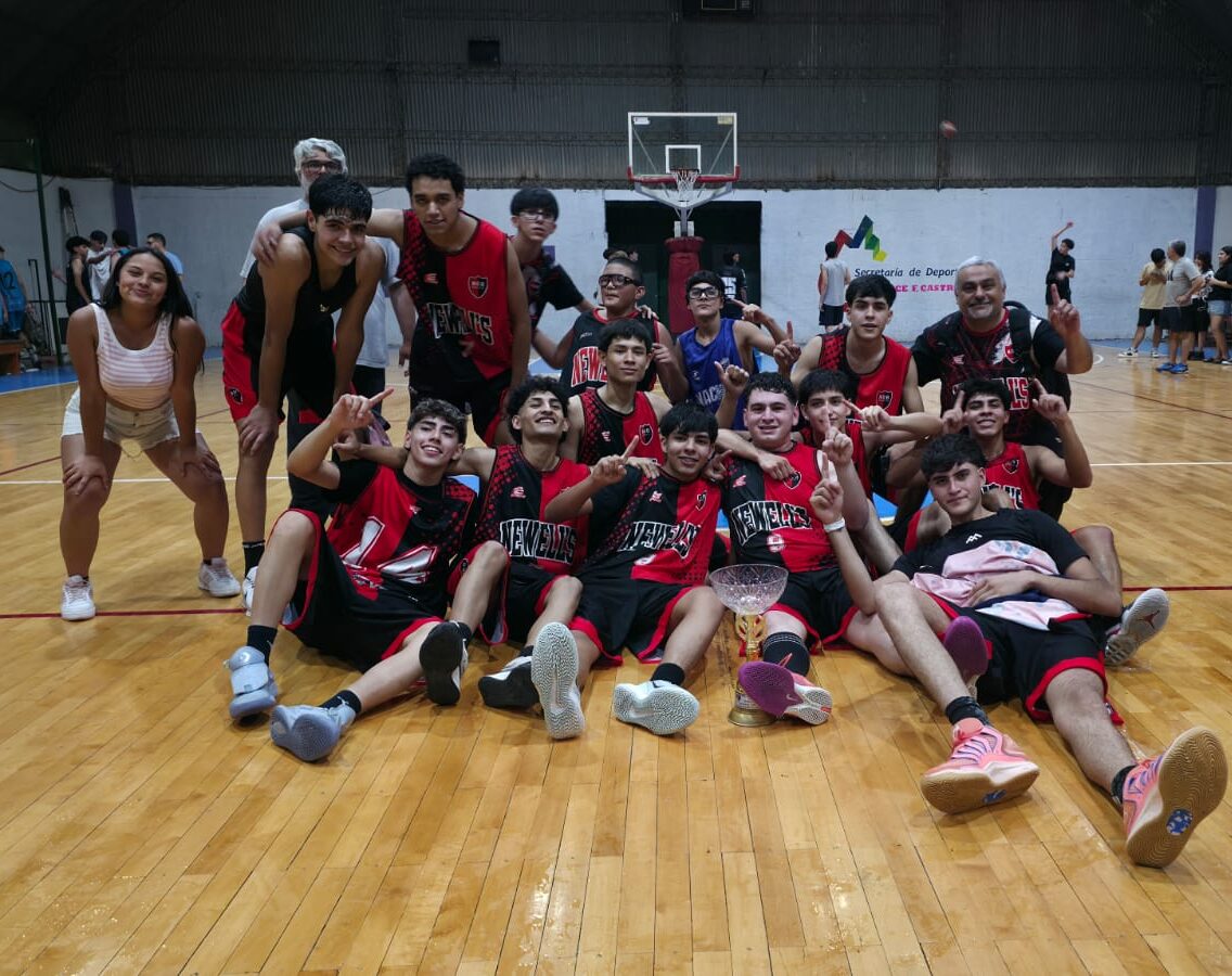 BÁSQUET DE INFERIORES: NEWELL´S SE CORONÓ CAMPEÓN EN EL U.19