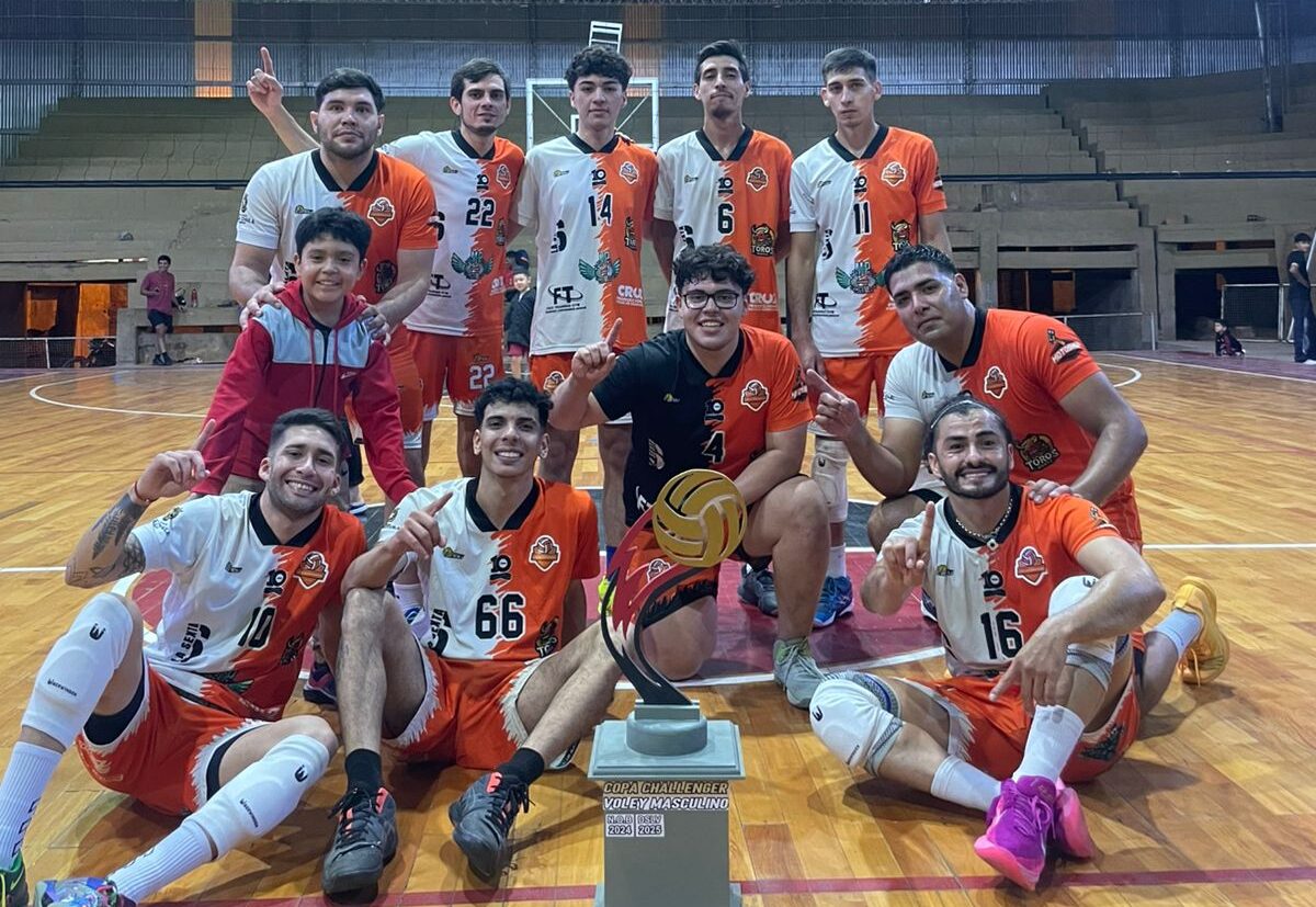 VOLEY MASCULINO: EL “DEPOR” LOS SARMIENTOS, EL MEJOR DE AÑO