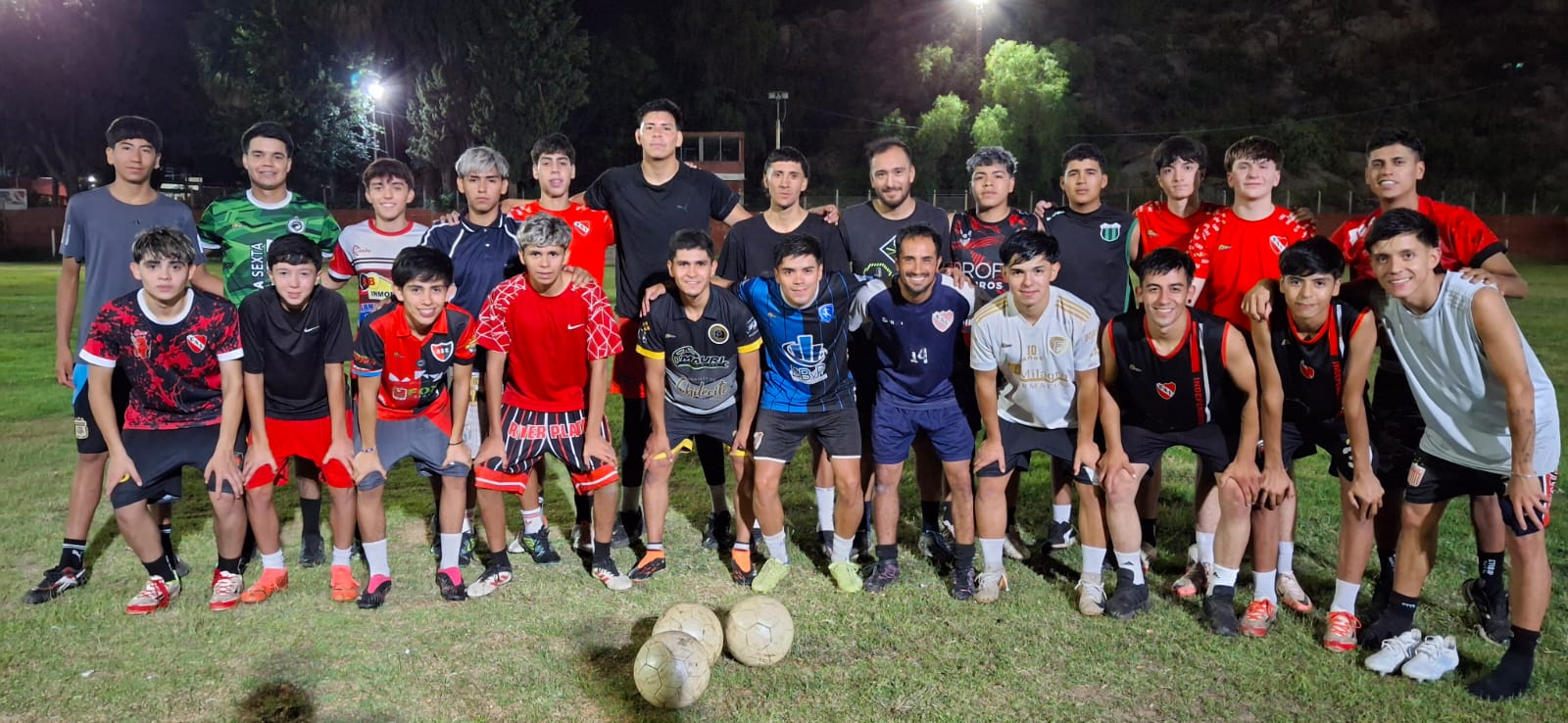 FÚTBOL -PROVINCIAL 2026: EL ROJO CON EL NUEVO DT COMENZARON LA PRE-TEMPORADA