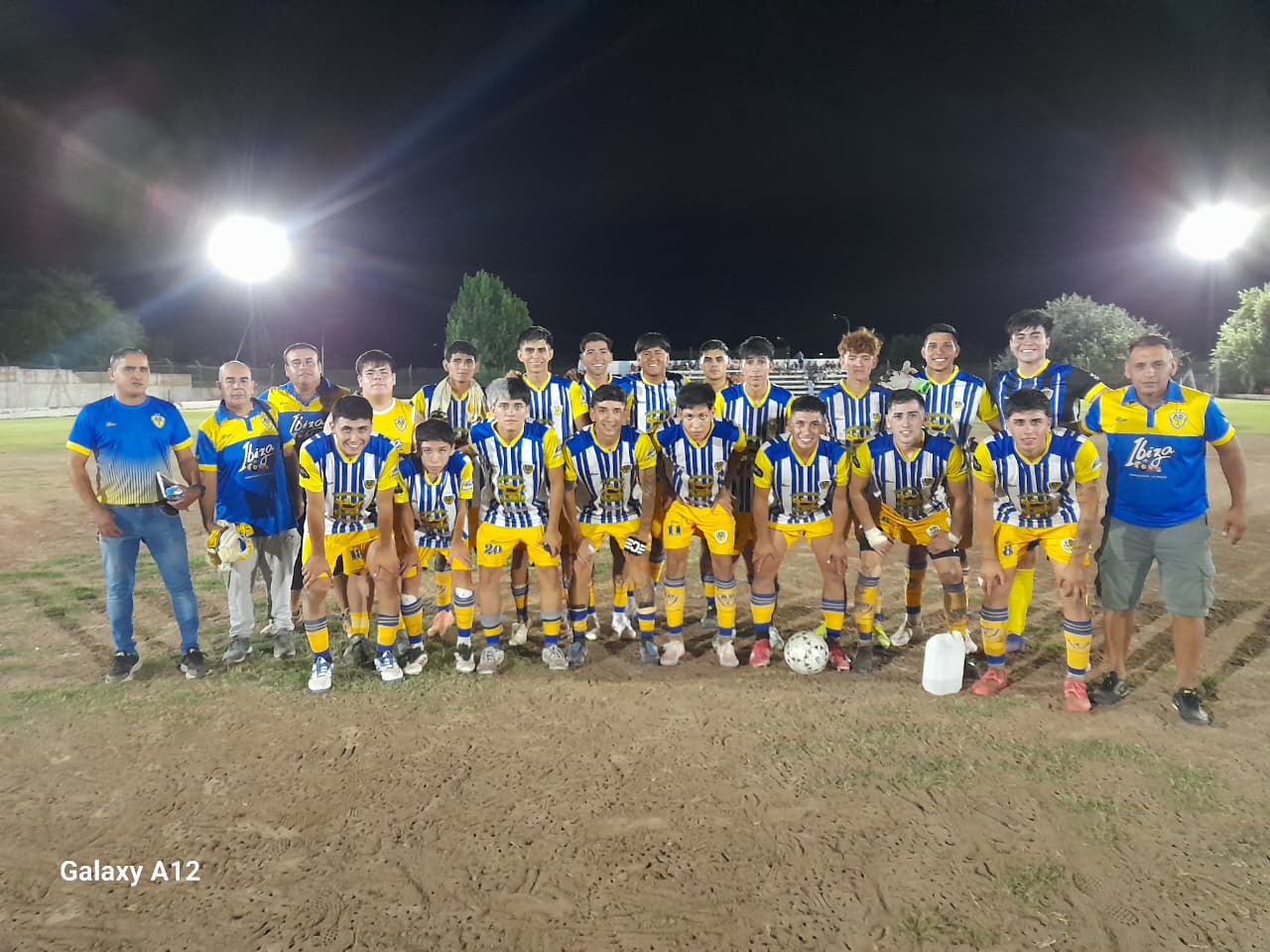 FÚTBOL DE NONOGASTA: SAN VICENTE Y AMIGOS DEL DEPORTE, MANDAN EN EL TORNEO DE LOS BARRIOS
