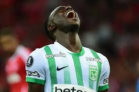 ATENCIÓN BOCA: HINESTROZA NO CIERRA CON EL XENIEZE, Y SE ACERCA AL VASCO DA GAMA