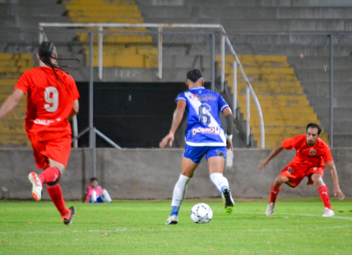 FÚTBOL PROVINCIAL: POR LA ZONA “C”, INCREÍBLE, EN EN EL FINAL SE LO DIERON VUELTA AL ROJO, Y QUEDÓ ELIMINADO