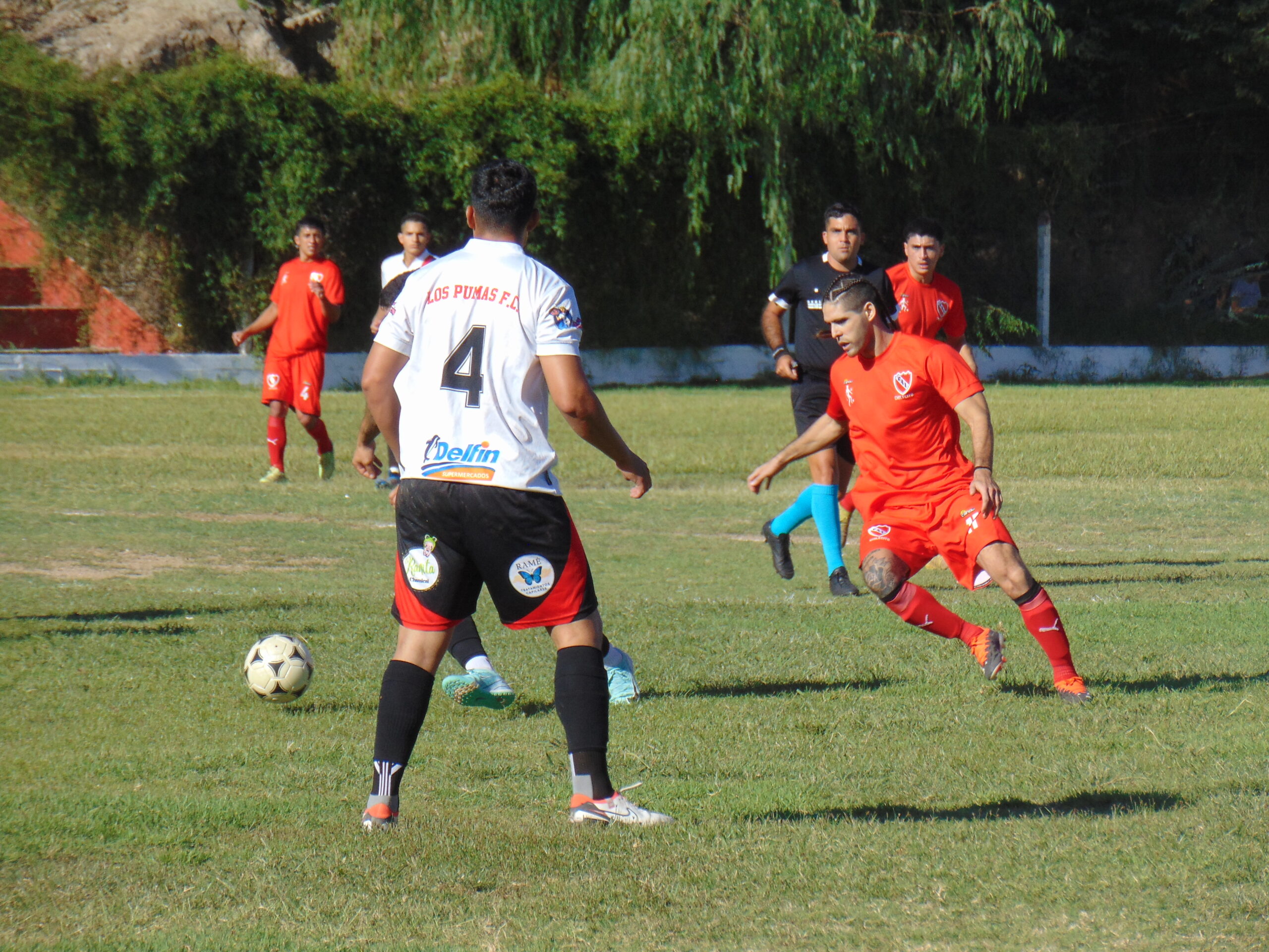 FÚTBOL PROVINCIAL: POR LA ZONA “C”, EL ROJO FALLÓ MUCHO, Y PUMAS SE LO EMPATÓ