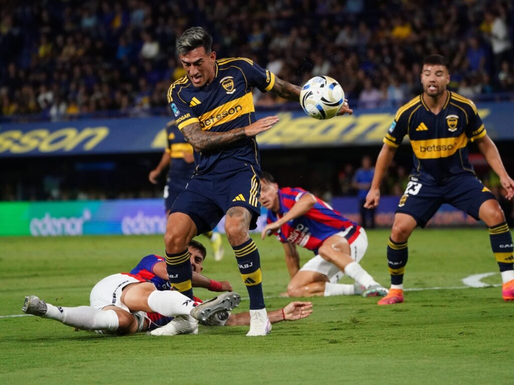 ENTRE SILBIDOS, BOCA EMPATÓ CON SAN LORENZO