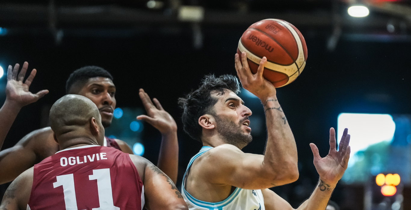 BÁSQUET: CON AUTORIDAD, ARGENTINA DERROTÓ A PANAMÁ, Y SE RECUPERÓ LUEGO DE LA DERROTA ANTE URUGUYA