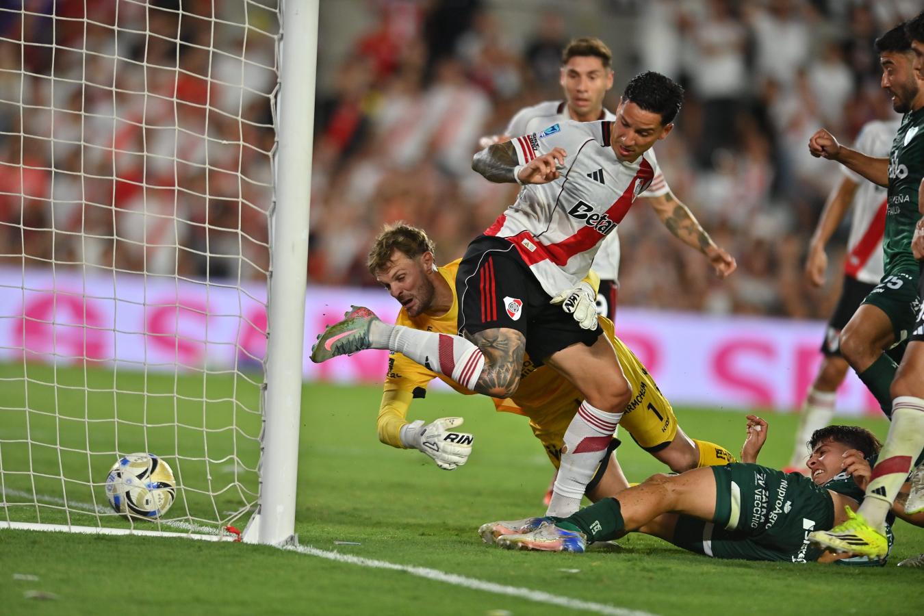 EFECTO COUDET: AHORA RIVER TRIUNFÓ EN EL MONUMENTAL