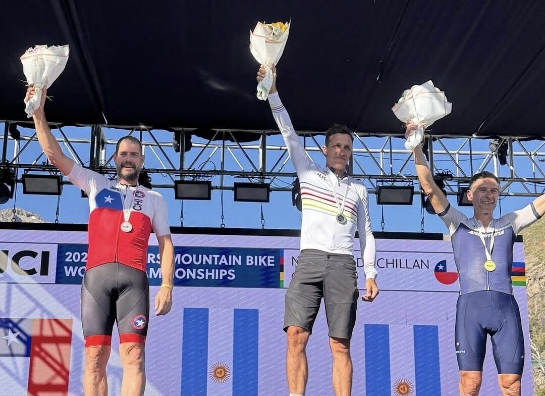 MOUNTAIN BIKE: ALE DURÁN, FUE BRONCE EN EL MUNDIAL MASTERS EN CHILE