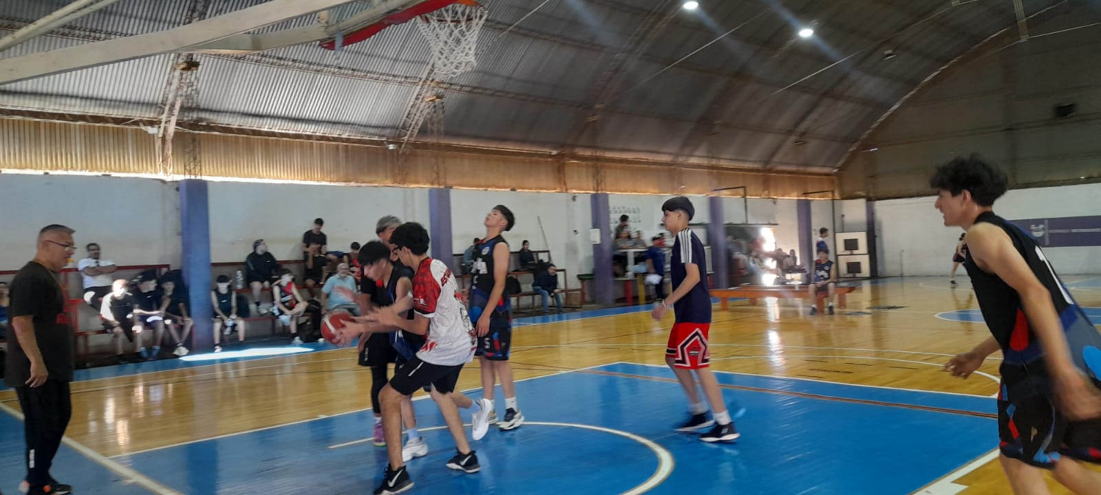BÁSQUET 3X3: CONCRETARON TORNEO DE JUVENILES Y DAMAS EN EL POLIDEPORTIVO