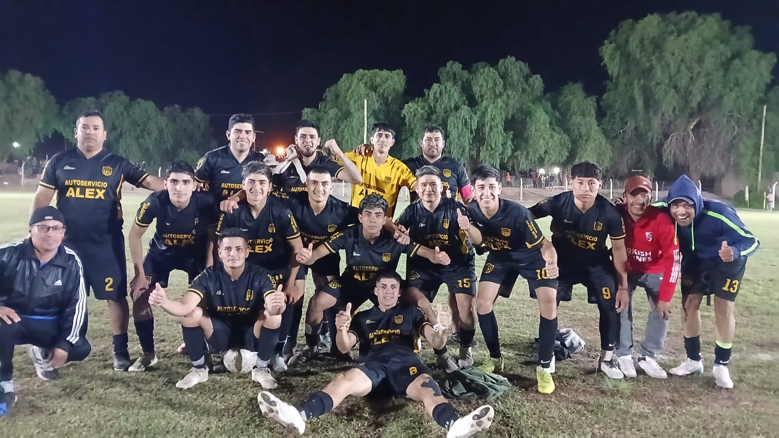 FÚTBOL DE VICHIGASTA: PEÑAROL GANÓ LA LIGUILLA POR PENALES, Y HAY “SUPERFINAL” CON LA PLAZA
