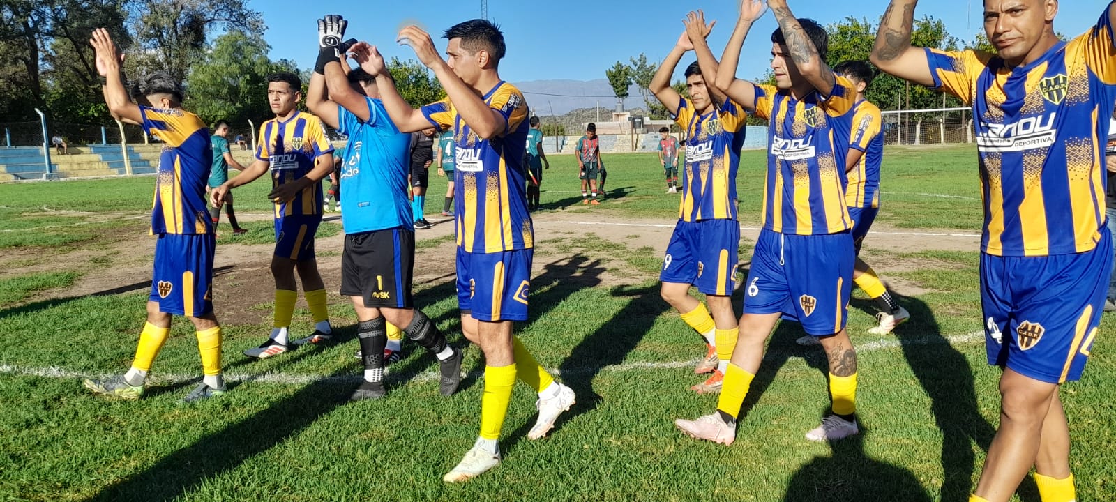 FÚTBOL PROVINCIAL: DEFENSORES SE JUEGA UNA “FINAL ANTICIPADA” EN OLTA