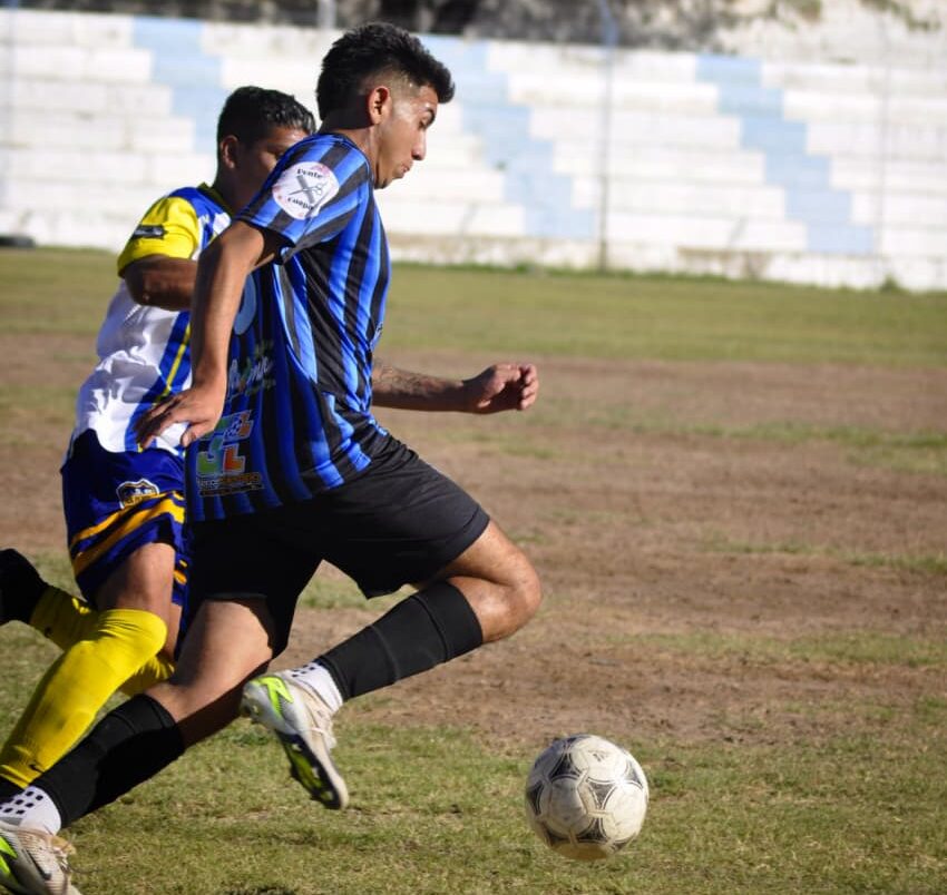 FÚTBOL: SEMIFINALES DE LA COPA DE CAMPEONES DE TORNEOS BARRIALES