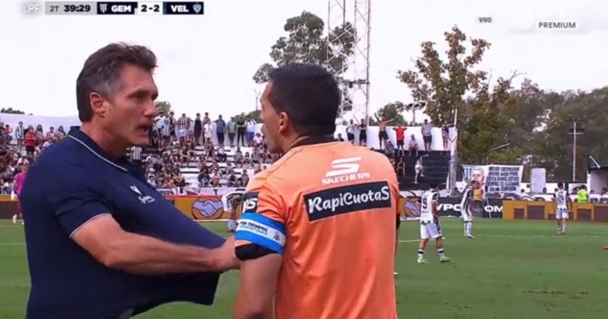 FÚTBOL NACIONAL:  GUILLERMO BARROS SCHELOTTO SE “CRUZÓ” CON GABRIEL CHADE EN LA EXPULSIÓN DE MENDOZA