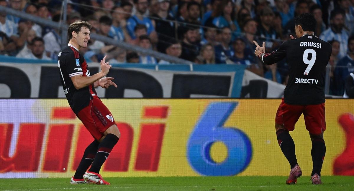 RIVER SE APROVECHÓ DE LOS ERRORES DE RACING