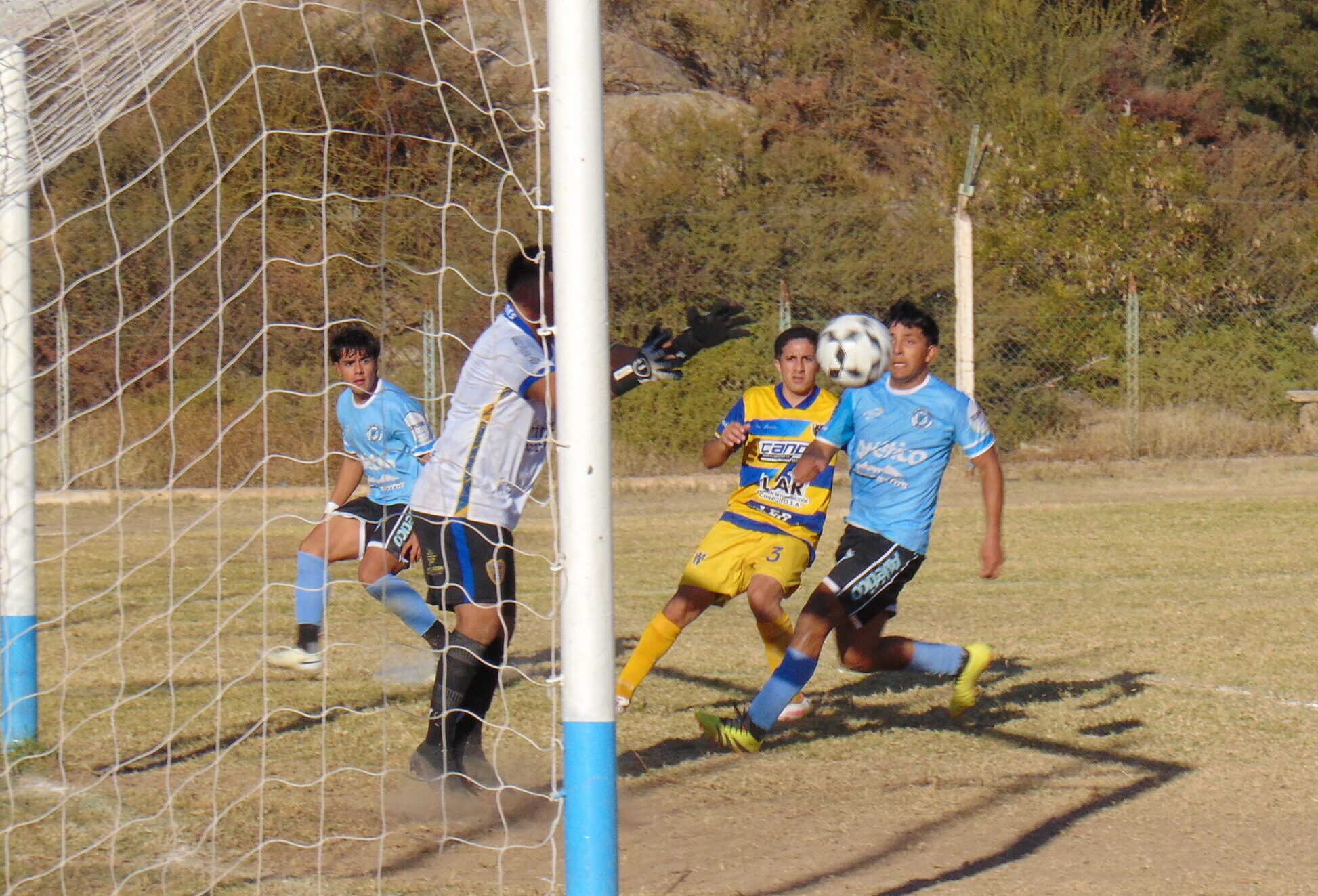 FÚTBOL LIGA – 4º FECHA: CON EL “TIRO” DEL FINAL, ATLÉTICO DERROTÓ A DEFE, PARA SEGUIR ARRIBA  