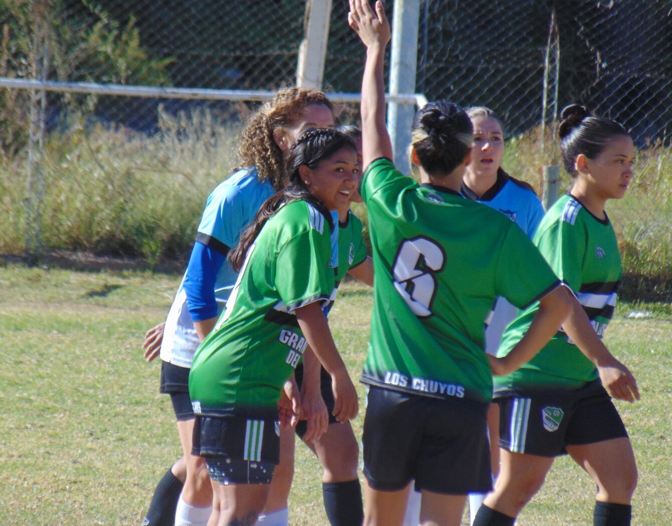FÚTBOL FEMENINO: EN LA PRIMERA FECHA, TRIUNFOS DE NEWELL´S, ANGUINÁN, LOS CHUYOS, DEFENSORES Y EL SANTO