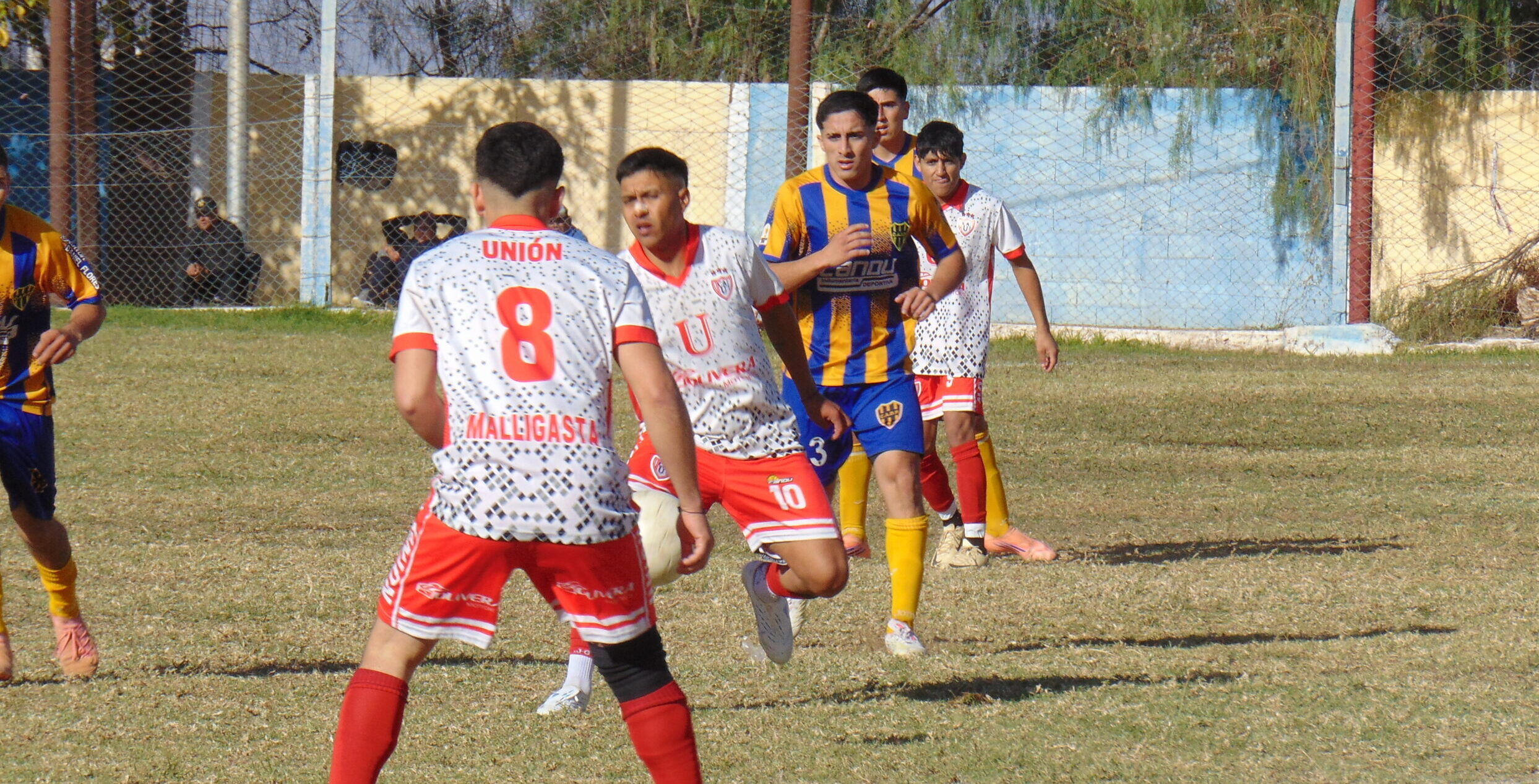 FÚTBOL – 1º FECHA: UNIÓN FESTEJÓ EN EL PARQUE