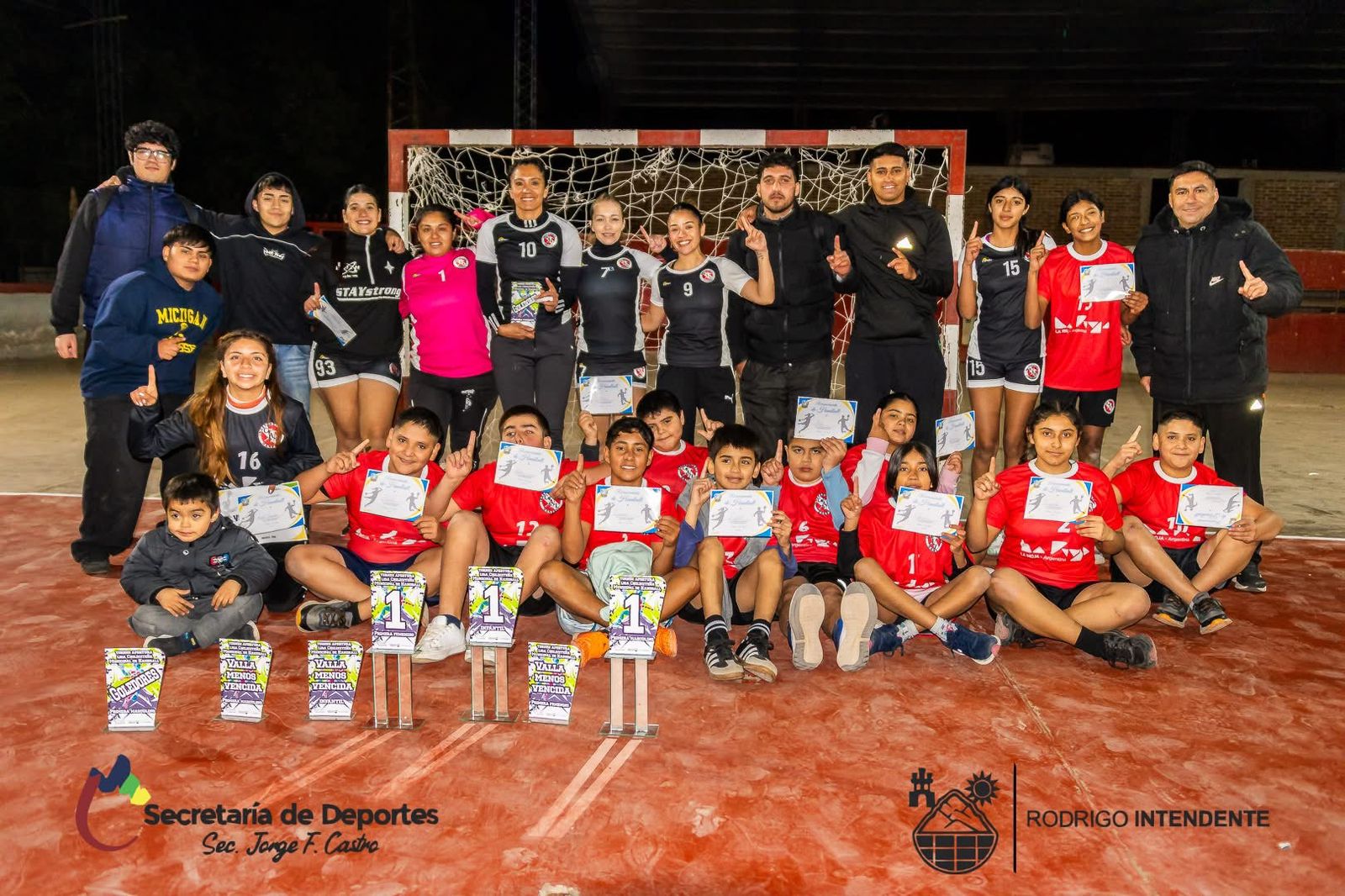 LIGA CHILECITEÑA DE HANDBALL: EL ROJO CAMPEÓN EN LAS PRIMERAS E INFANTILES