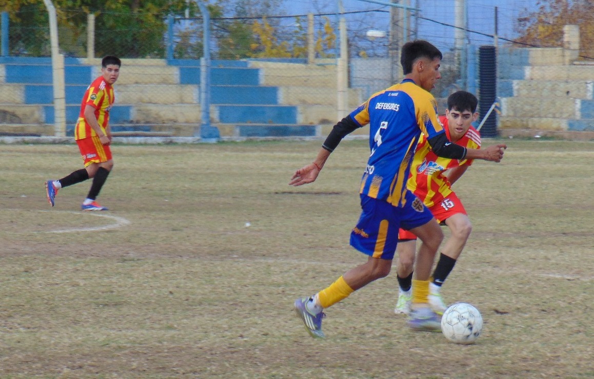 FÚTBOL LIGA – 3º FECHA: DEFE Y EL SANTO A “MANO” EN GOLES Y EXPULSADOS