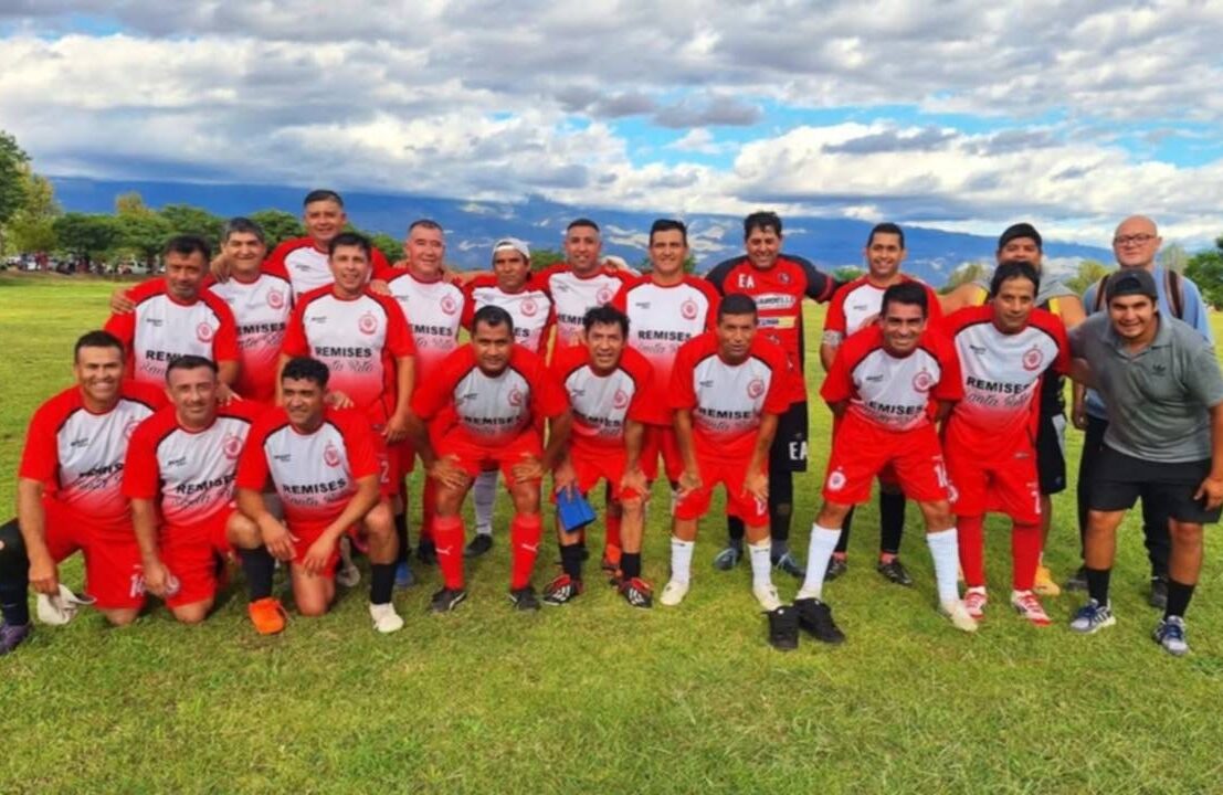 FÚTBOL MAXIVETERANOS:POR PENALES, TALLERES SE ADJUDICÓ LA FASE CLASIFICACIÓN