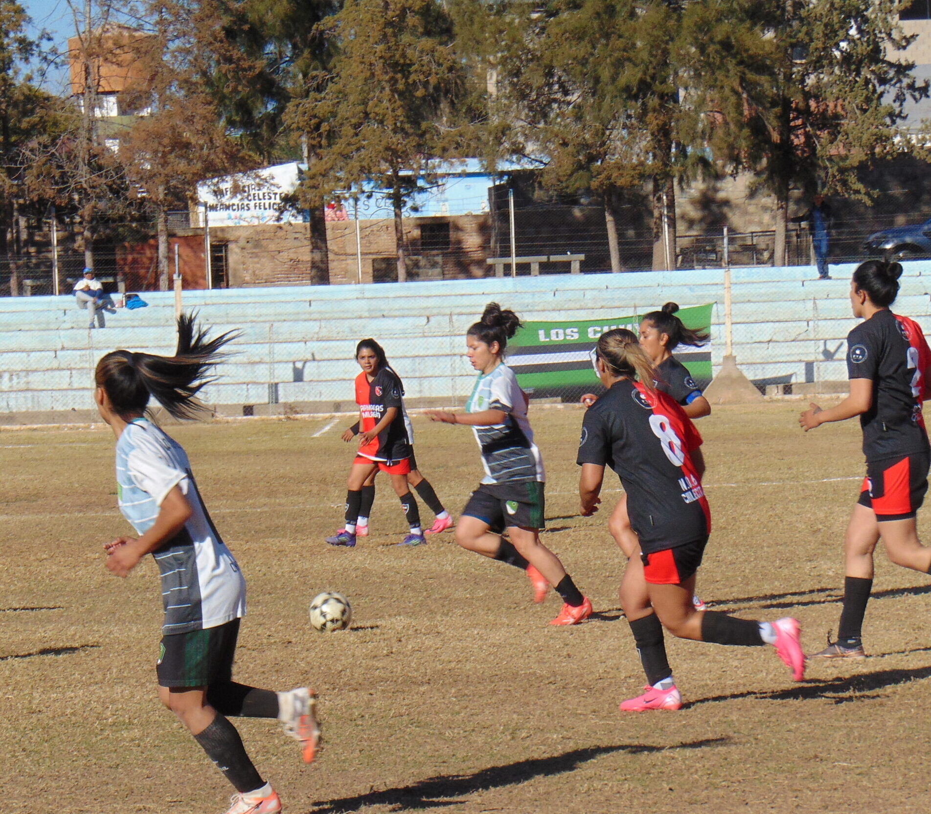 FÚTBOL FEMENINO: LOS CHUYOS DERROTÓ A NEWELL´S, EN DUELO DE PUNTEROS