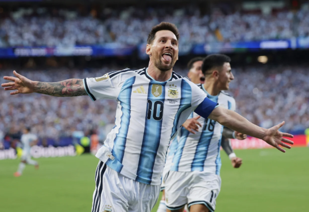 MESSI “MUNDIAL” ANTE ARGELIA EN EL  DEBUT ARGENTINO
