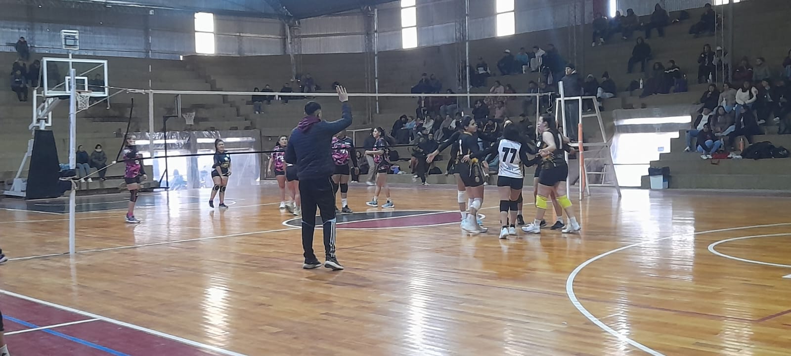 VOLEY CHILECITEÑO: UNIÓN DE MALLIGASTA Y LA UNDEC SACAN VENTAJA EN LA IDA