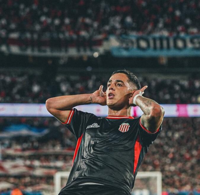 OTRO PAPELÓN DE RIVER EN EL DEBUT DE OTAMENDI Y CORREA